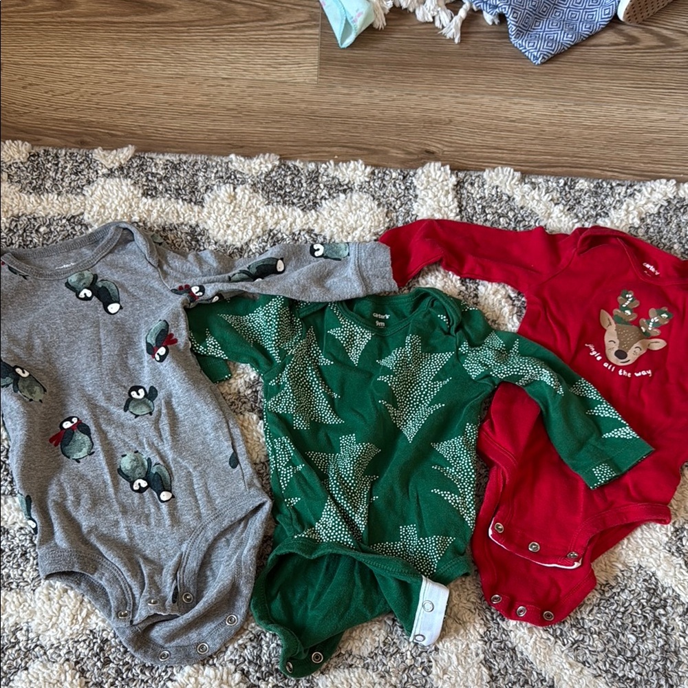 Carter's Gray Bodysuit with Penguin Graphic
